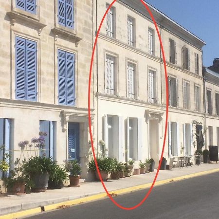 La Maison Du Port Mortagne-sur-Gironde Exteriör bild