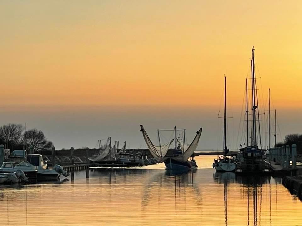 La Maison Du Port Mortagne-sur-Gironde Exteriör bild